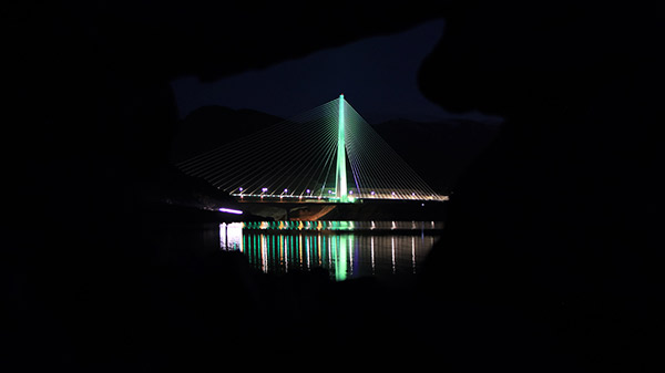 Kömürhan Köprüsü ışıklandırmasıyla görsel şölen sunuyor