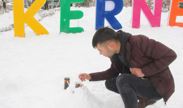 Karı gören pekmezini alıp geldi!