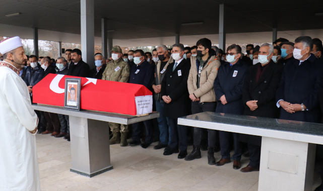 Polis memuru Ferhat Özcan son yolculuğuna uğurlandı
