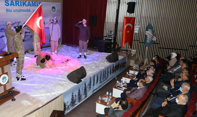 Sarıkamış şehitleri için sahneye çıktılar!
