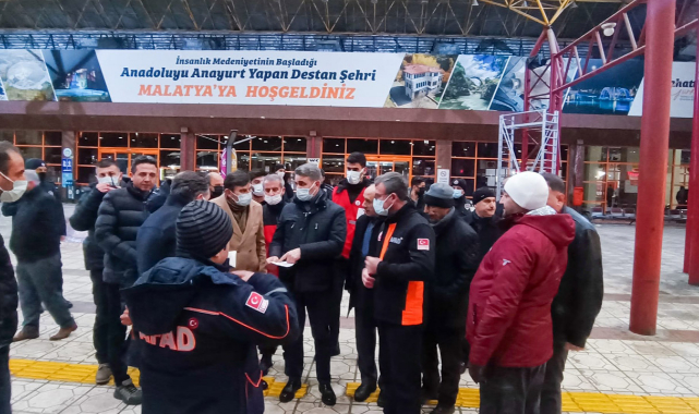 Seferler iptal: Yolcular yurda yerleşiyor