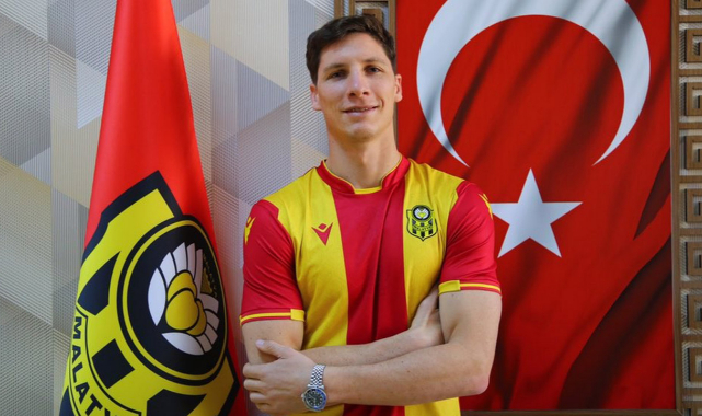 Yeni Malatyaspor'a yeni stoper!