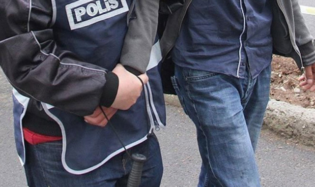 Hırsızlık yapan 2 kişi suçüstü yakalandı