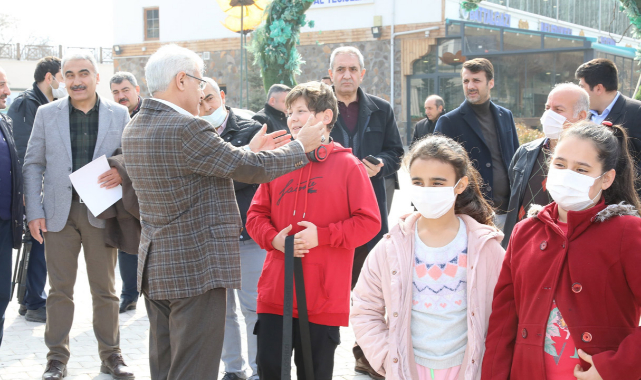 Güder: ​​​​​​​“Yetim gülerse dünya güler”