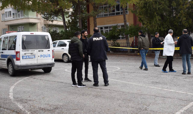 18 Yaşından küçük çocukların kavgasında kan aktı!