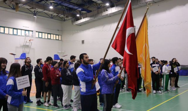 Badminton Müsabakaları başladı