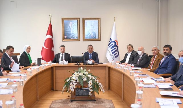 Bakan Özer'den Malatya'ya müjdeler: "Malatya başarılara imza atan bir il"