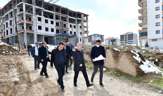 Çınar: “Tecde Mahallesi'nde imar yolları açılıyor”