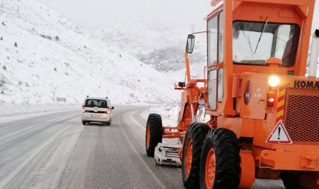 Ekipler, Malatya-Çelikhan karayolu üzerinde teyakkuzdaydı