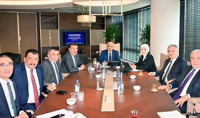 Malatya Milletvekilleri Bakan Kirişçi ile buluştu