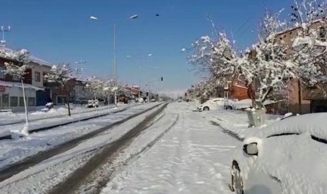 Mart sonunda da kar devam ediyor