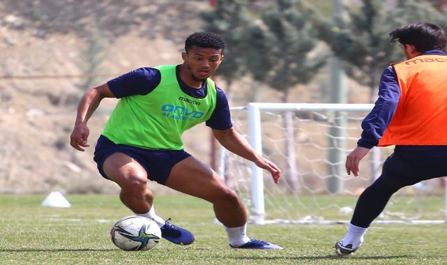 Yeni Malatyaspor Başakşehir mesaisinde