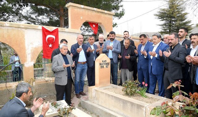 Hamit Fendoğlu mezarı başında dualarla anıldı