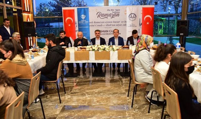 Malatya'da yetimler iftarda buluştu!