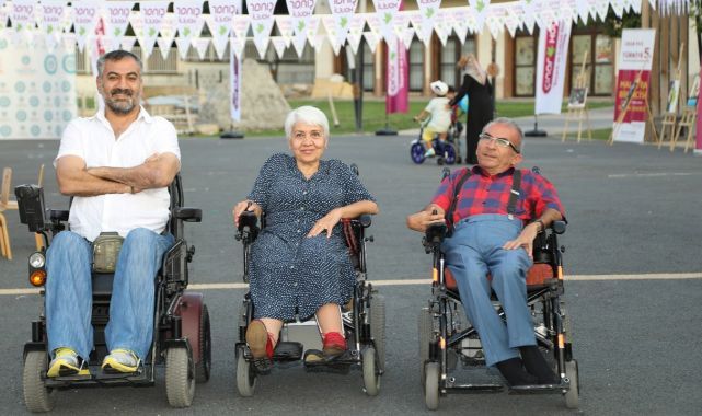 Malatyalı aktivist örnek oldu: Arkadaşı için yazdığı kitabın geliri eğitime harcanacak