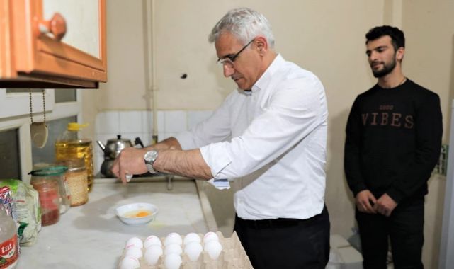 Ramazanda öğrencilerle sahur: “Ramazan paylaşmak ve anlamaktır”