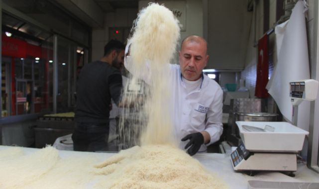 Ramazanın gözdesi kadayıf sofralarda