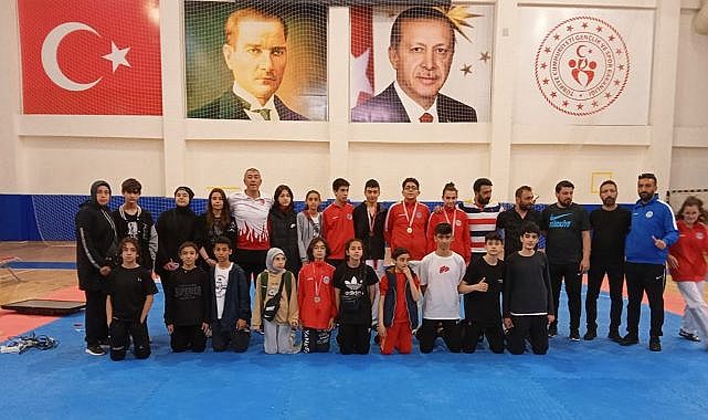 14 madalya elde ederek döndüler