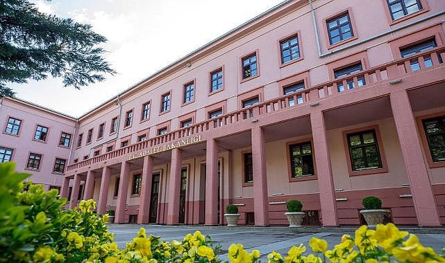 Adalet Bakanlığı sözleşmeli bilişim personeli alacak