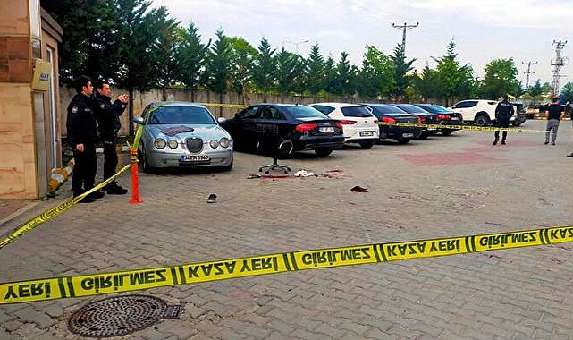 Aslen Malatyalı eski milletvekili ağabeyini vurdu!
