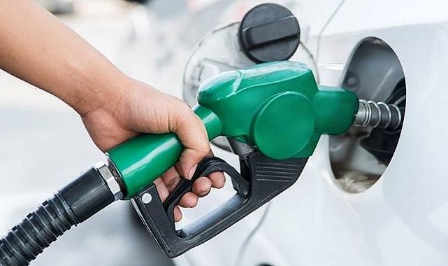 Benzinin litre fiyatına zam geliyor!