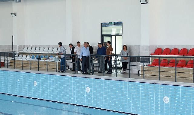 Kapalı yüzme havuzunda sona yaklaşıldı