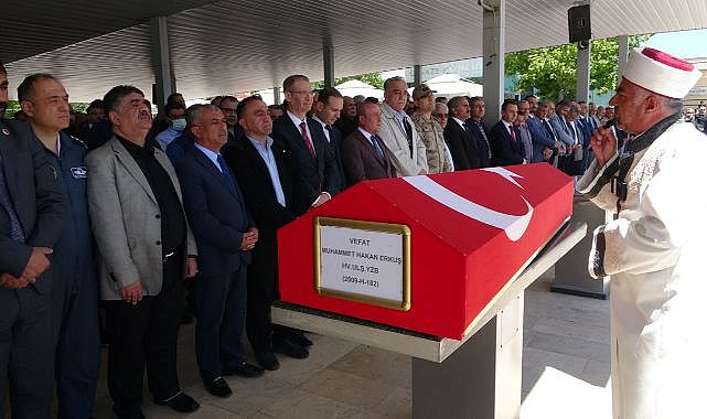 Kendisini vuran yüzbaşı son yolculuğuna uğurlandı