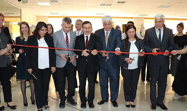 Sanatla ilgilenen hemşirelerin eserleri burada!