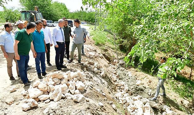 Çınar: “Samanköy’ün yollarını güvenli hale getiriyoruz”