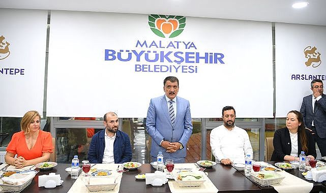 Gürkan: Bu ülke için çalışan herkesi kardeşimiz olarak görüyoruz