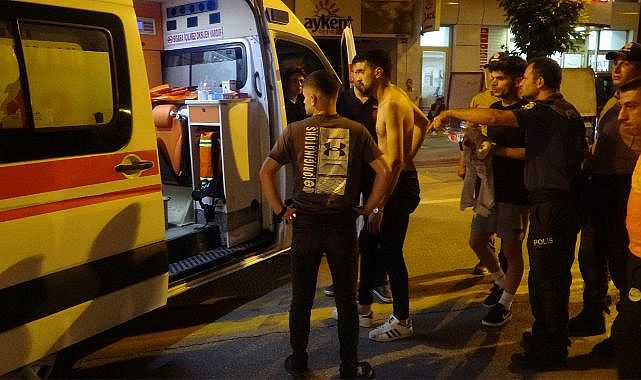 Kışla Caddesi'nde silahlı kavga!
