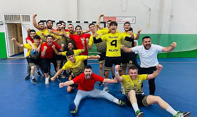 Malatya Lisesi Hentbol’da şampiyon!