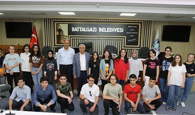 Güder: Gençliğimizin her zaman yanındayız