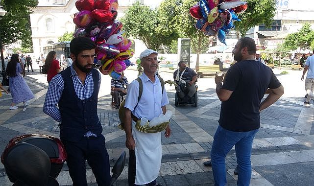 Malatyalılar meyan şerbeti ile serinliyor!