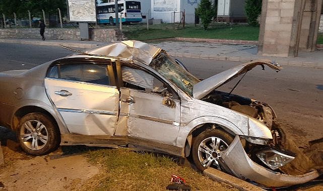 Meydanbaşı Mahallesi’nde otomobil takla attı