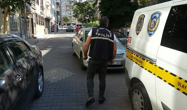 Çilingir yardımıyla eve giren ağabeye şok!