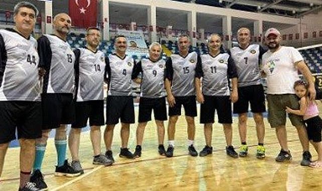 İnönü personeli finale adını yazdırdı