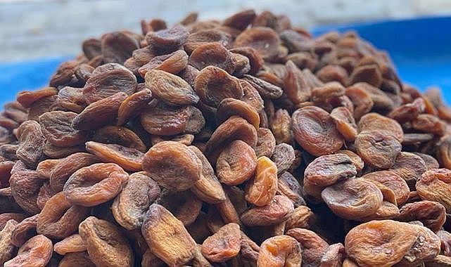 Kayısı fiyatları cep yakıyor!