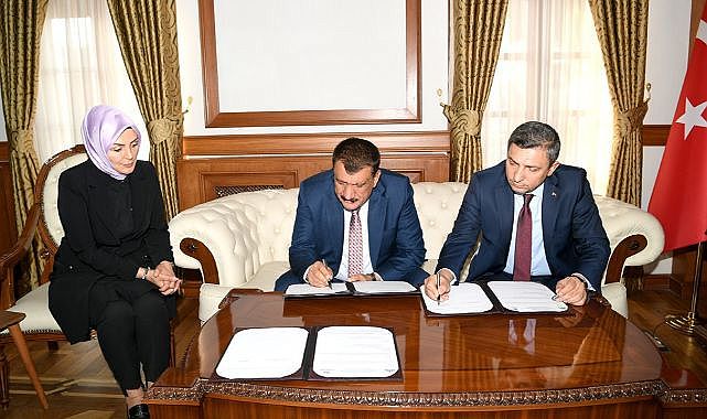 Kente onlarca yeni okul kazandırılıyor