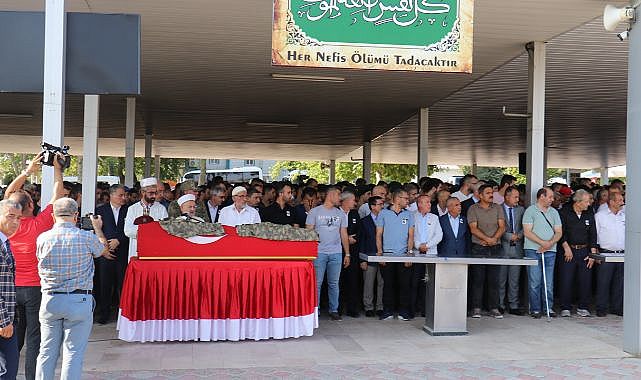 Şehit Halil Koç son yolculuğuna uğurlandı