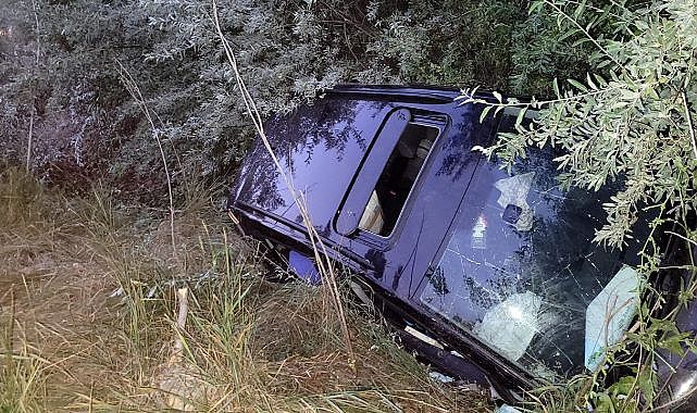 Sivas’ta otomobil dere yatağına uçtu