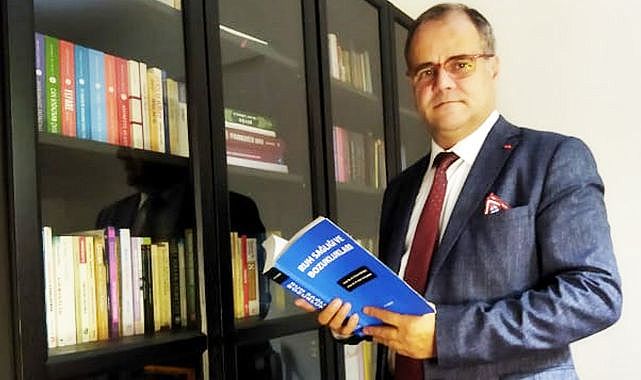 "Alzheimer Başucu Kitabı" beğeniye sunuldu