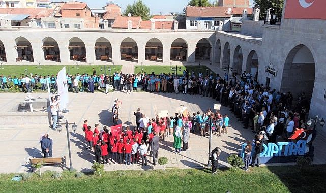 Kervansaray’daki bilim şenliğine yoğun ilgi