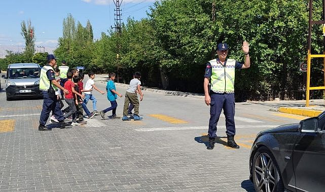 Okul yolları artık daha güvenli