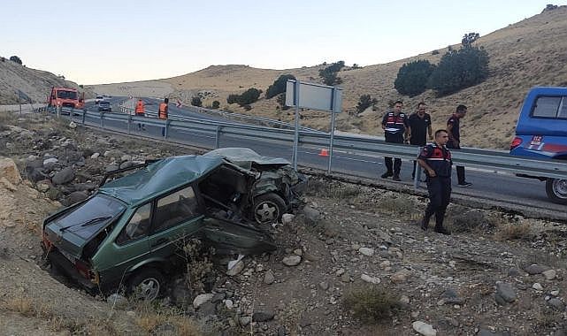 Otomobil takla atarak savruldu!..