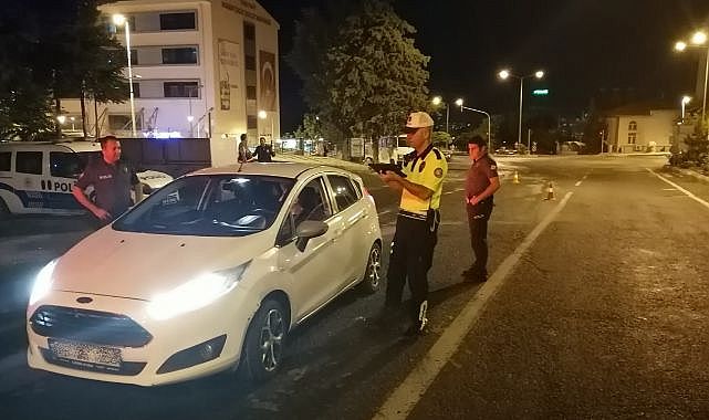 Polis ekiplerinden alkol ve uyuşturucu denetimi!..