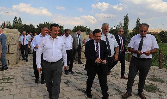 Rektörler Arslantepe’de inceleme yaptı!..