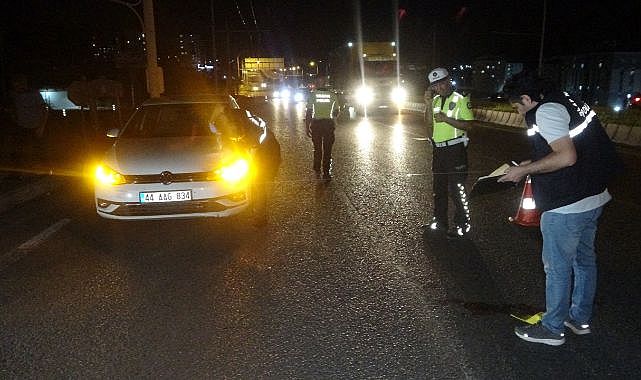 TÖTM kavşağında feci kaza!