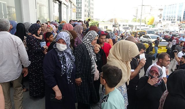 Yüzlerce mülteci bir yalanın peşinden koştu!..