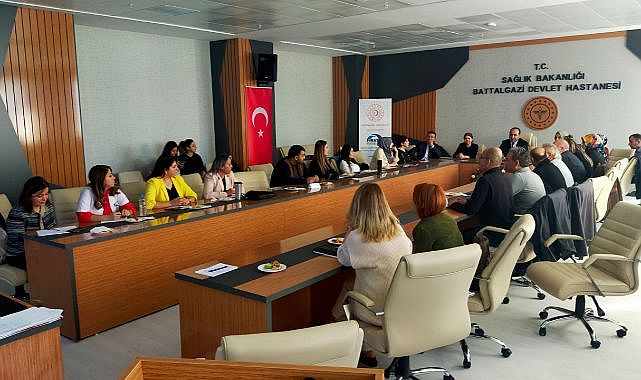 30 civarındaki sağlık eğiticisine eğitim!..